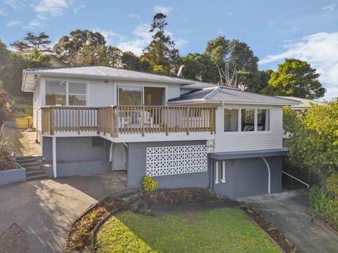 8 Ragley Street, Titirangi