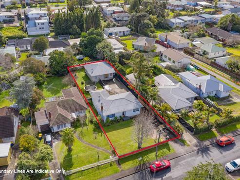 15 Amberley Avenue, Te Atatu South