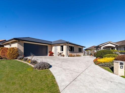 82 Belgrove Drive, Waipukurau and Surrounds