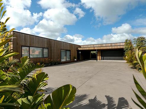 70 Links Drive, Waiwhakaiho