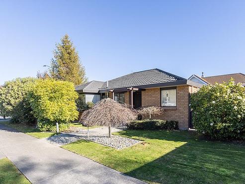 2A Bowling Road, Greenmeadows