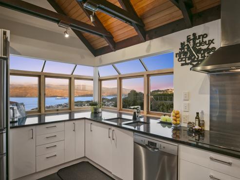4 Inverell Way, Seatoun