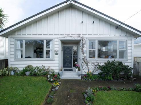 82 Ross Street, Kilbirnie