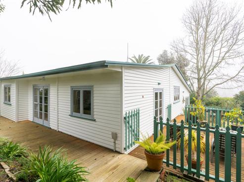 18 Church Road, Pukete