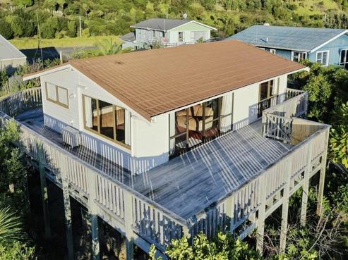 33 Kuku Avenue, Mahia