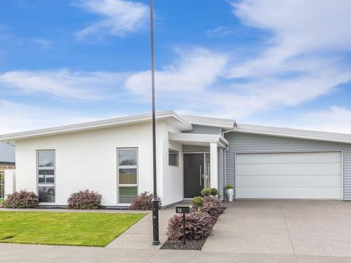 13 Picadilly Avenue, Casebrook