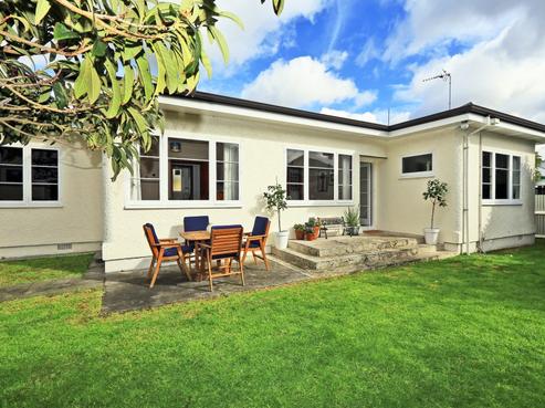 33 Harpham Street, Taradale