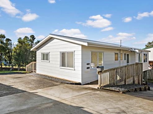 321 Albany Highway, Rosedale