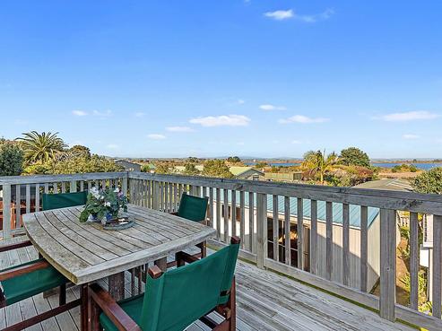 560 Pukehina Parade, Pukehina