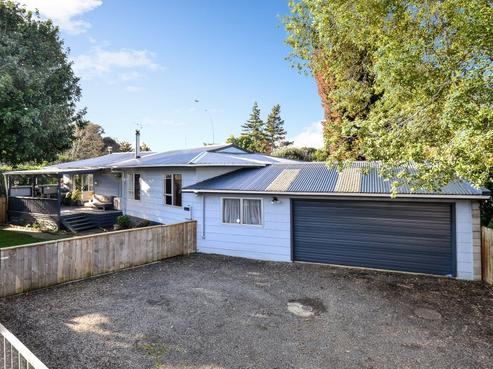 17 Exeter Street, Glenview