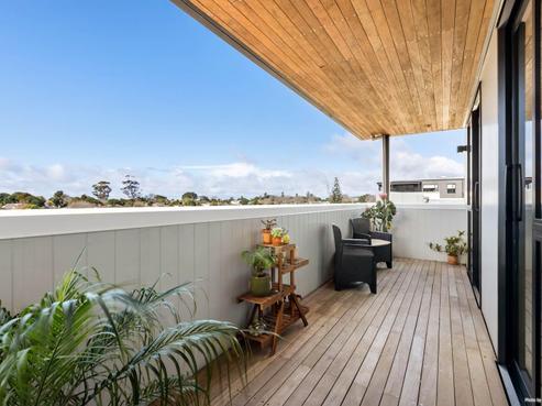 207/987 Mount Eden Road, Three Kings