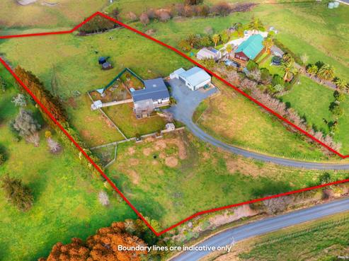 42 White Road, Hunua