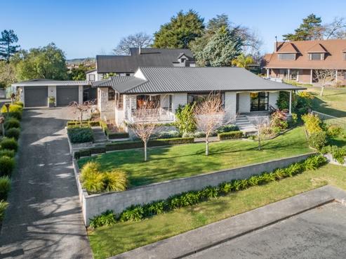 17 Ritchie Place, Havelock North