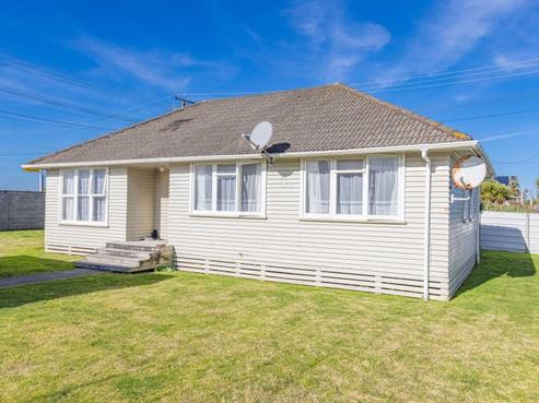 1 Cornfoot Street, Castlecliff