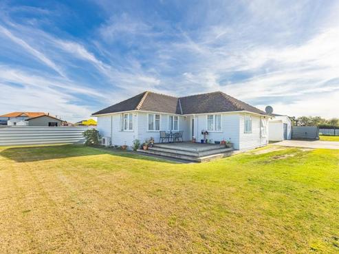 8 Cross Street, Castlecliff
