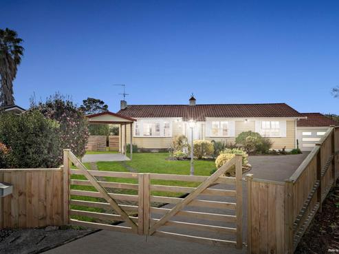 15 Mccall Place, Opaheke