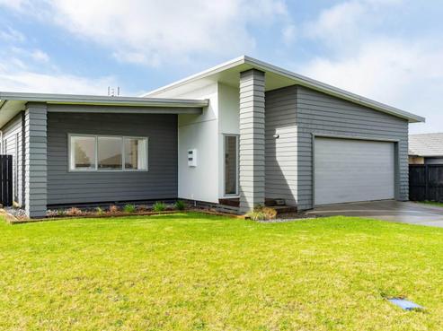 4 Kamahi Place, One Tree Point