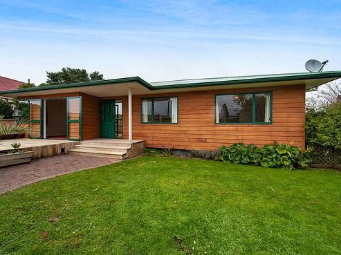 11 Ballantrae Place, Highlands Park