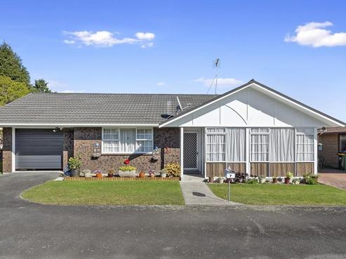 7 Enderley Lane, Enderley
