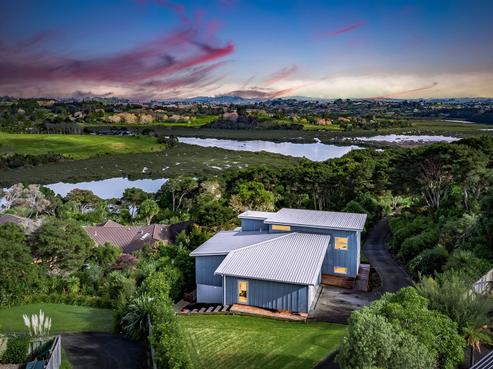 24 Blue Heron Rise, Stanmore Bay