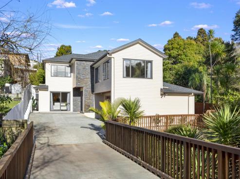 2/41 Fairmount Road, Titirangi