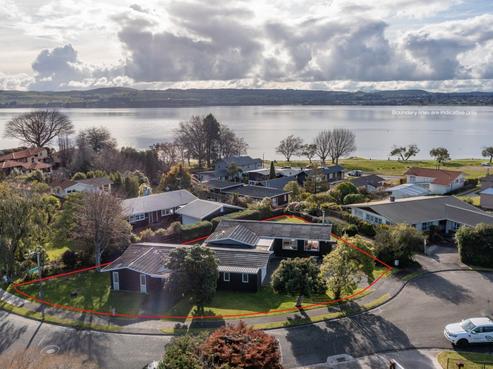 38 Oregon Drive, Rainbow Point