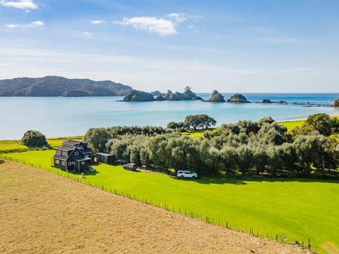 847 Whangaruru North Road, Oakura Coast