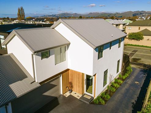 73 Canon Street, Saint Albans
