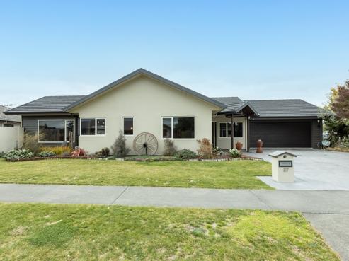 27 Tasman Drive, Poraiti