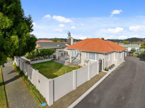 12A Robertson Street, Glenholme