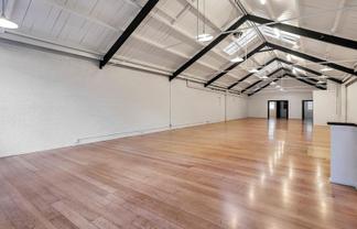 Savills - Elliot Street Character Loft