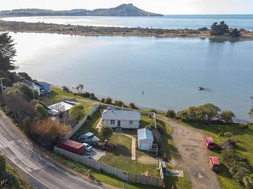 1370 Coast Road, Karitane