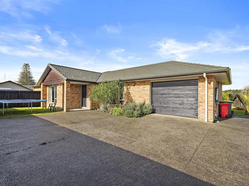 2 Aitkenhead Court, Parakai