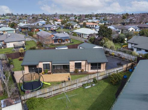15 Plymouth Place, Fairview Downs