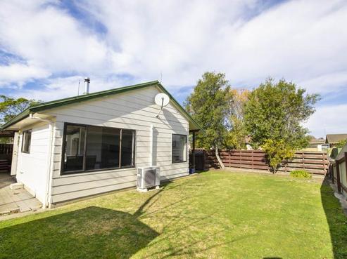 52 Spriggs Crescent, Greenmeadows
