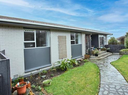 16 Brooke Street, Heidelberg