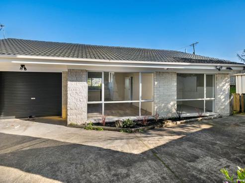 2/52 Makora Road, Massey