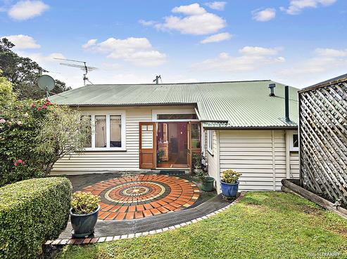 16 Crawford Road, Kilbirnie