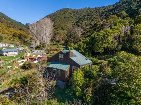 21 Robinson Road, The Brook