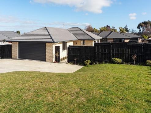 13 Macdonald Heights, Feilding