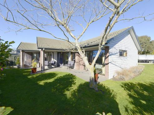 8 Greenwood Close, Woodend