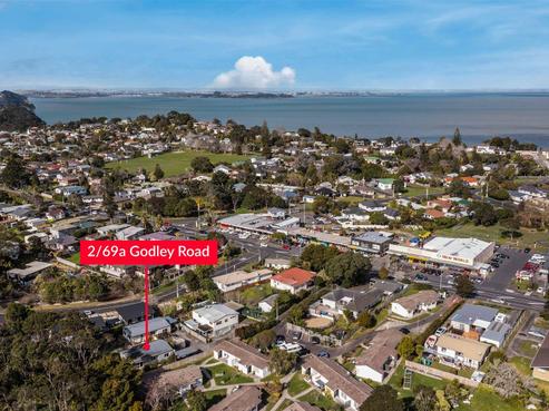 2/69A Godley Road, Green Bay