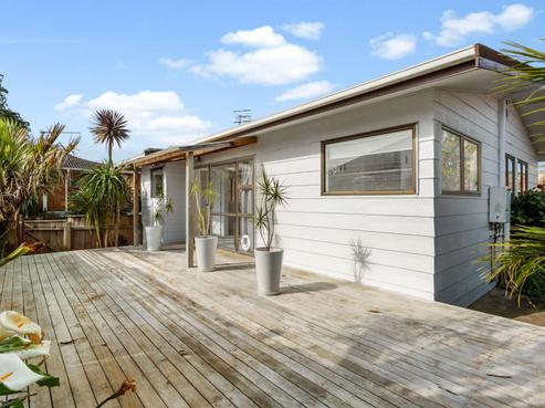 2/72 Onewa Road, Northcote Point