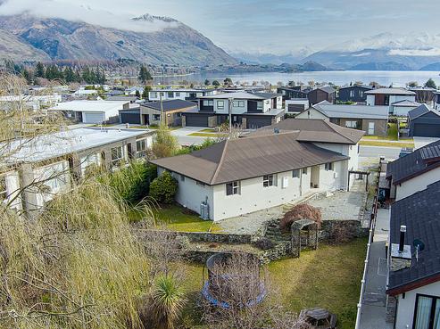 60 Tenby Street, Wanaka