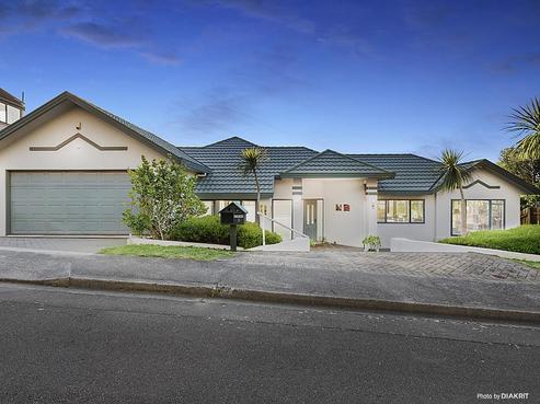 9 Becker Way, Karori