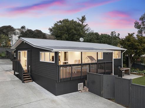 10 Gilshennan Valley, Red Beach