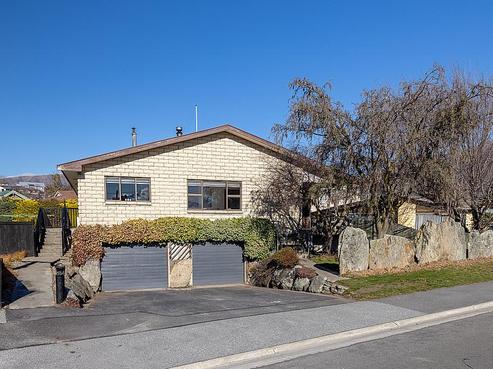 184 Warren Street, Wanaka