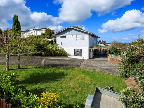 95 Weatherly Road, Torbay