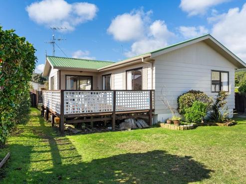15 Pukeko Street, Paraparaumu