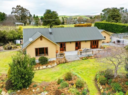 1346 Pleasant Point-cave Highway, Pleasant Point